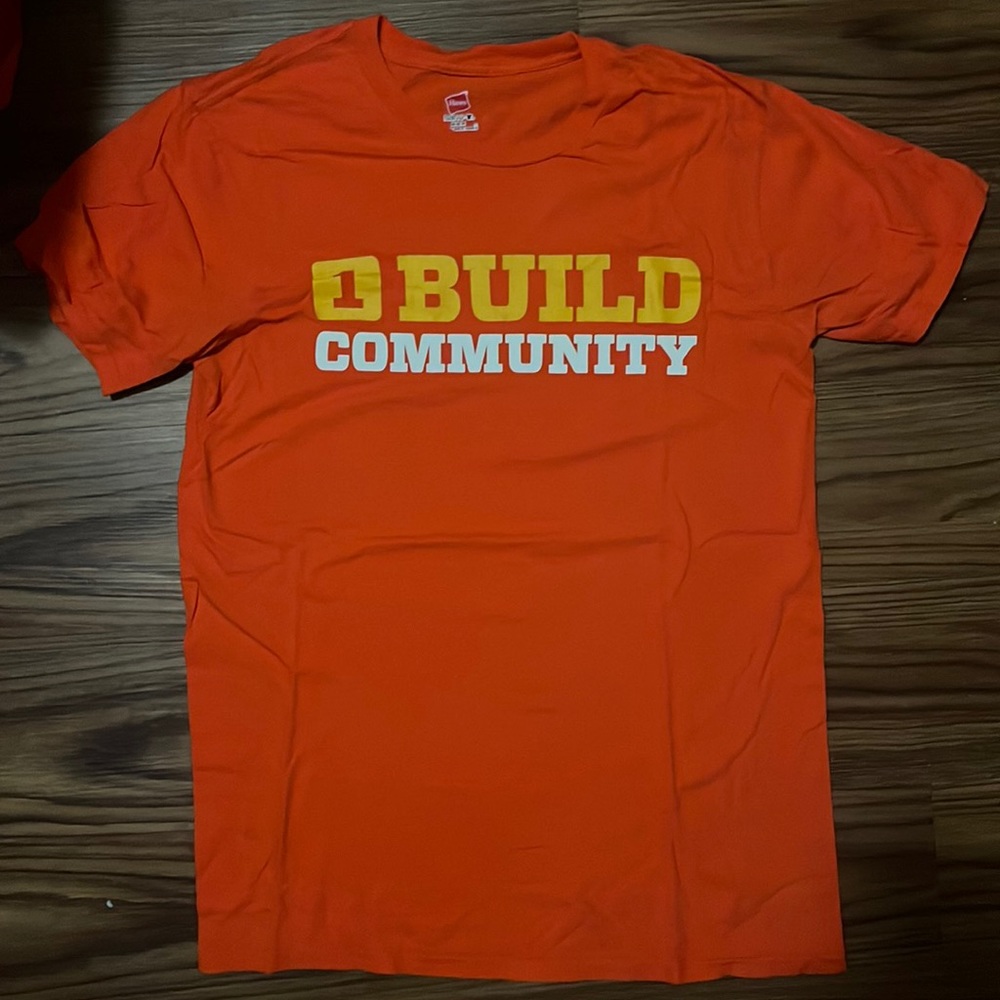 Loyola t shirt